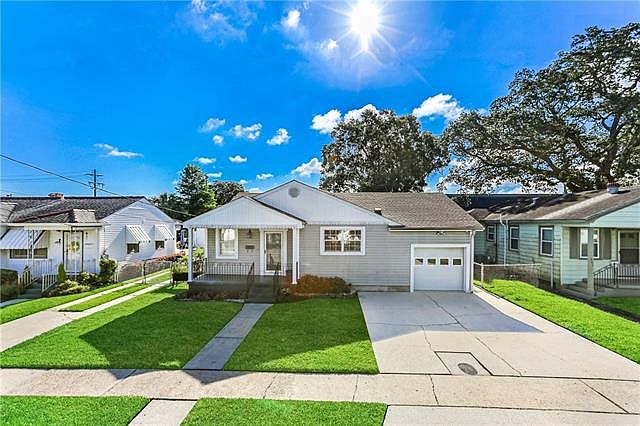 1st image of 305 Harang Ave