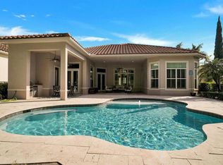12121 Sunnydale Dr, Wellington, FL 33414