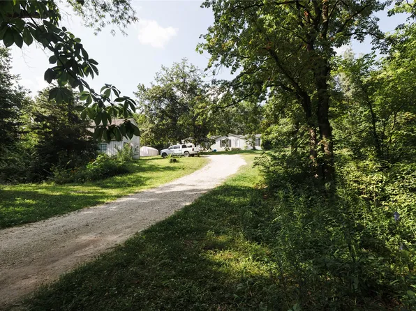 18187 150th St, Eddyville, IA 52553