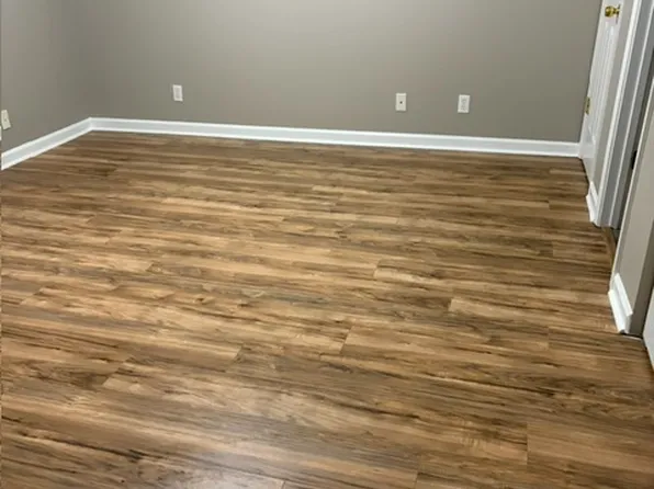 708 W Hawthorne St APT 10, Dalton, GA 30720
