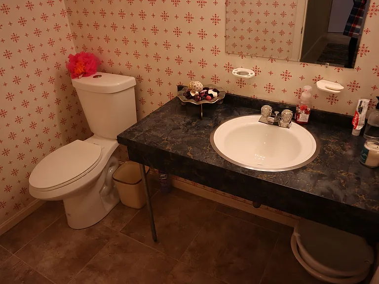 10951 Amherst Ave — Photo 11