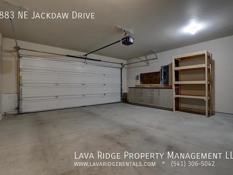 2883 NE Jackdaw Dr — Photo 18