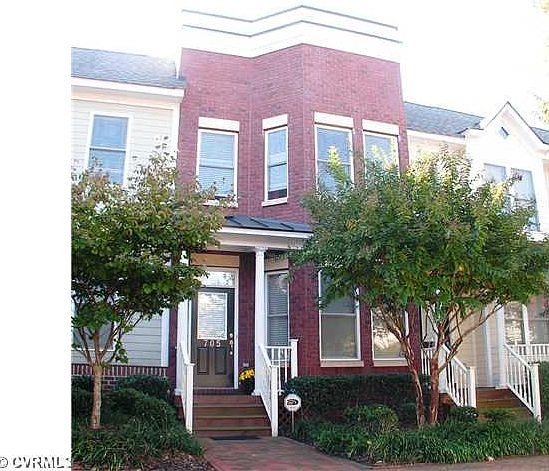 1st image of 705 Holly St