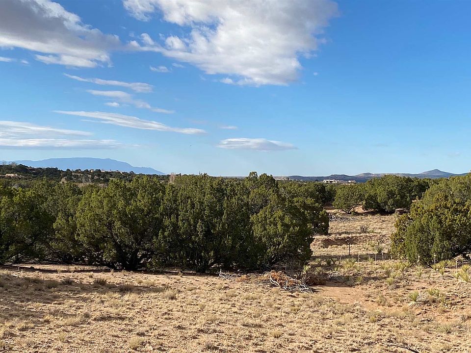2nd image of 32 Camino Del Prado