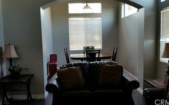 4th image of 15128 Ficus St