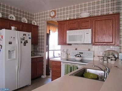 5th image of 21 Ellington Dr