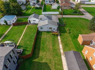 1810 Vanburen St, Aliquippa, PA 15001