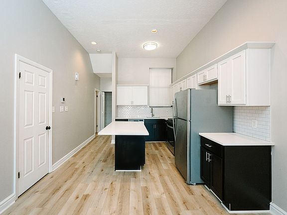 4th image of 1419 N Franklin St APT 1