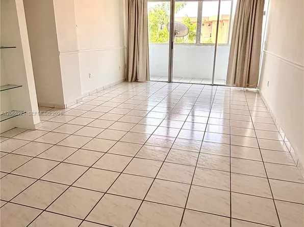 840 NW 87th Ave APT 406, Miami, FL 33172