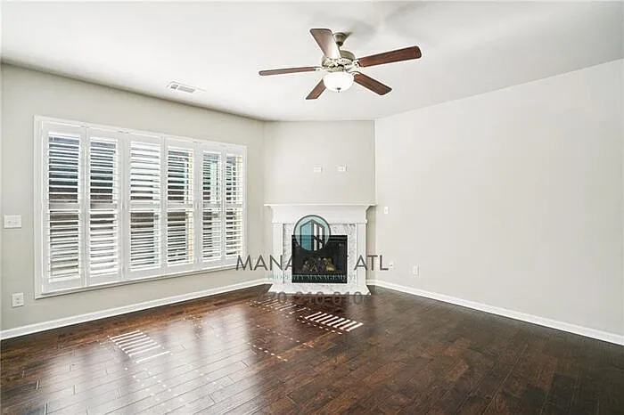 2558 Village Park Bnd — Photo 6