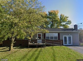 14 Merlin Dr, Inwood, WV 25428