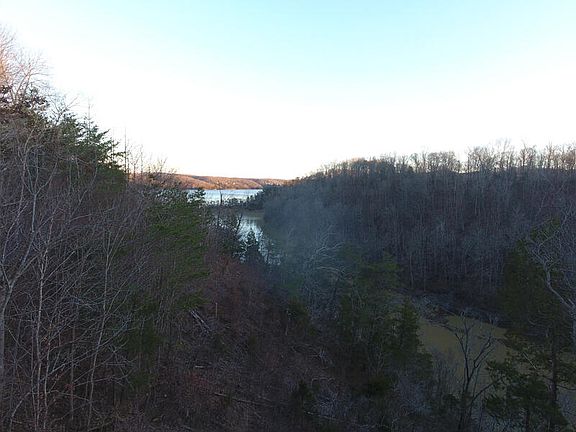 3rd image of 282930 Leisure Acres Spur