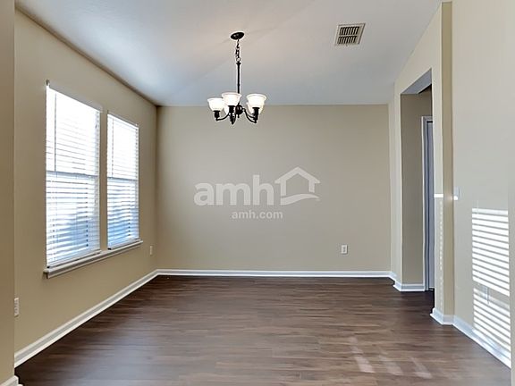 3rd image of 4765 Creek Bluff Ln