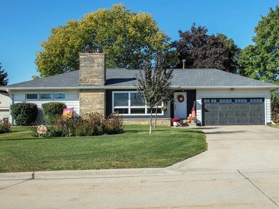 1212 4th St SW, Waverly, IA, 50677