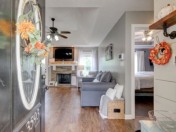 3rd image of 3593 Fox Tail Ct