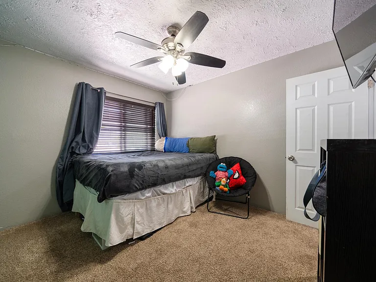 21501 Silver Dr — Photo 8