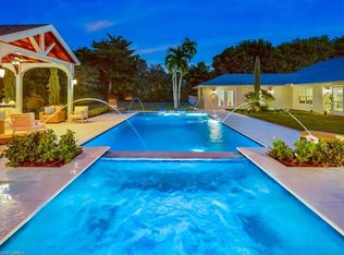 624 Ridge Dr, Naples, FL 34108