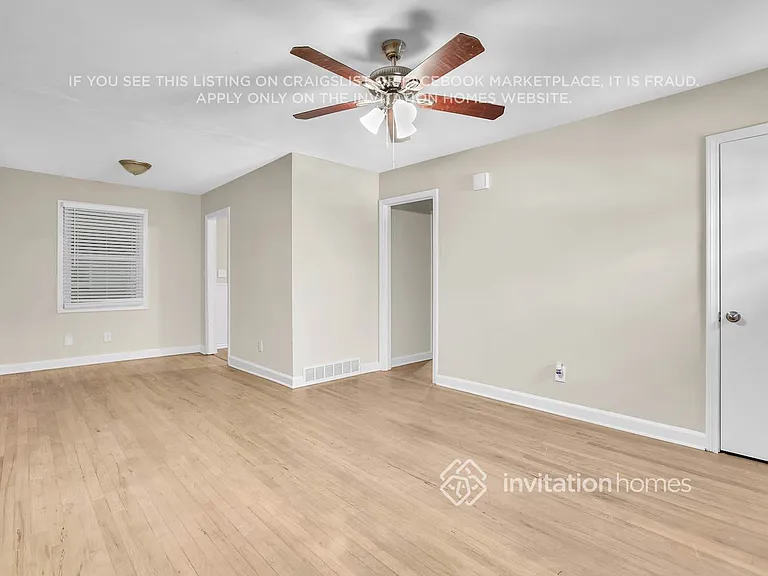 2885 Gresham Rd — Photo 3