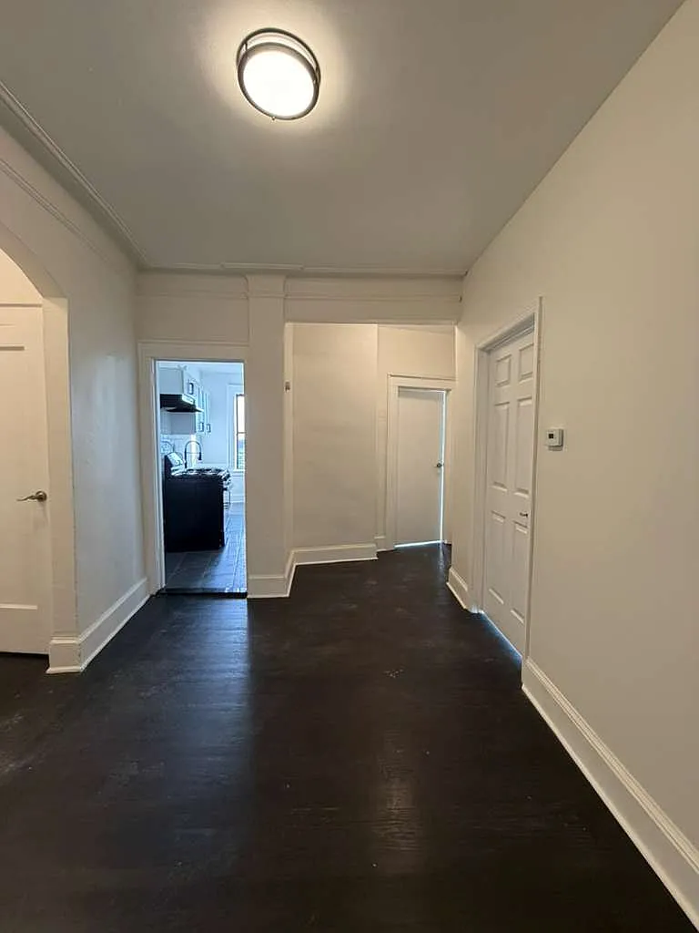 2 bed, $1,800 — Photo 2
