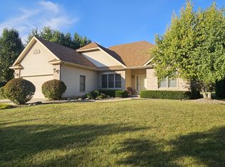 639 Indian Ridge Dr, Antioch, IL 60002