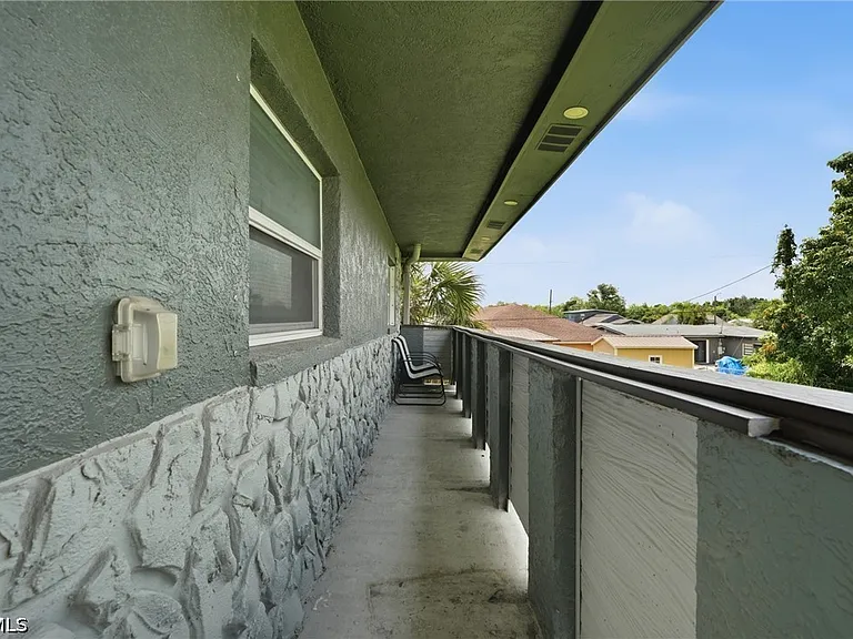 2342 Barden St — Photo 31