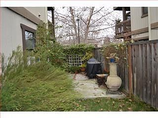 2nd image of 952 Apricot Ave