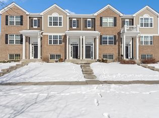 1007 Charlton Ln, Naperville, IL 60563