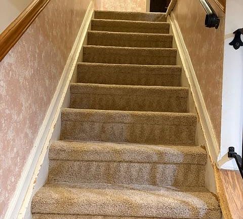 3rd image of 307 Madison Ct