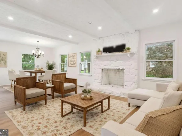 383 Oakridge Dr SW, Cartersville, GA 30121