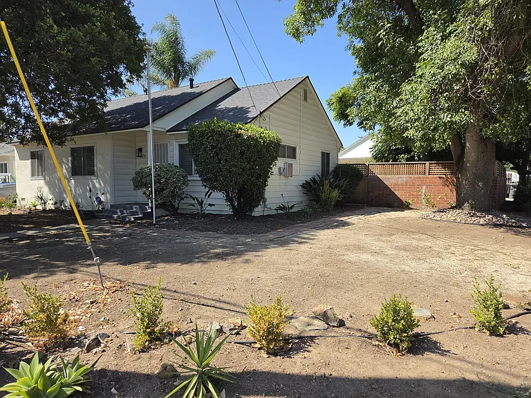 3272 Fairway Dr — Photo 2