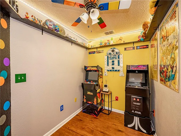 691 Tamarack Dr — Photo 28