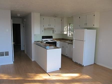 4th image of 18895 Evergreen Dr