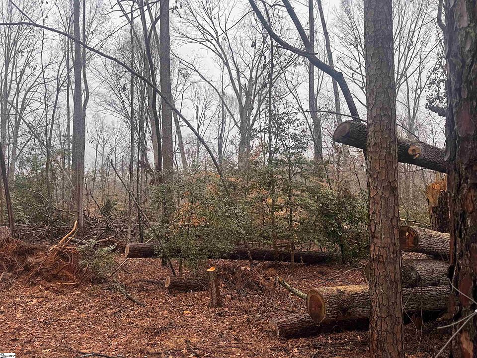 1st image of Deerfield Dr