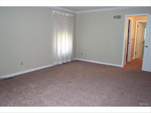 5th image of 1349 Clarkson Pines Ln