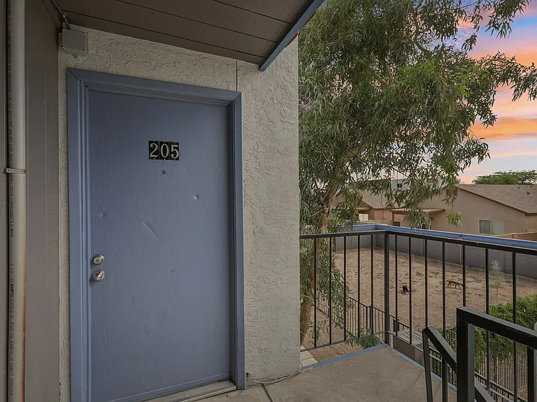 Copper Canyon Apartments — Photo 43