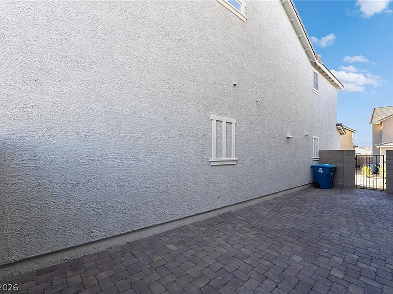 2479 Bellinzona Pl — Photo 22