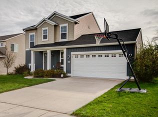 3060 Gilmore Ln, Jenison, MI 49428
