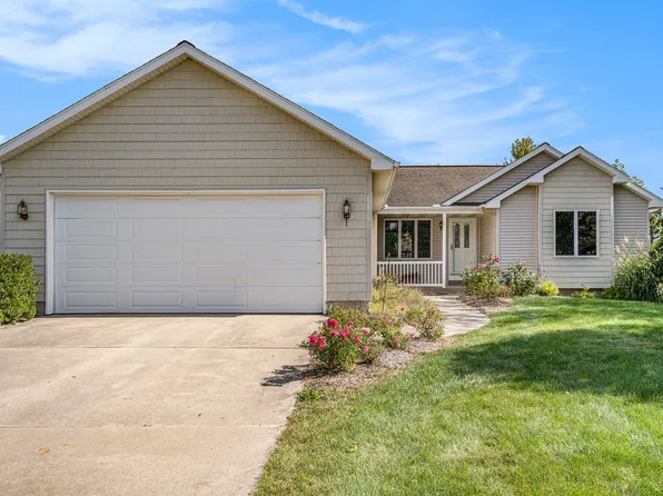 3604 Caribou Dr, Zeeland, MI 49464