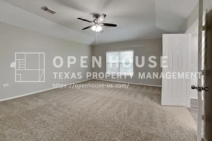 22923 Rainbow Bend Ln — Photo 8