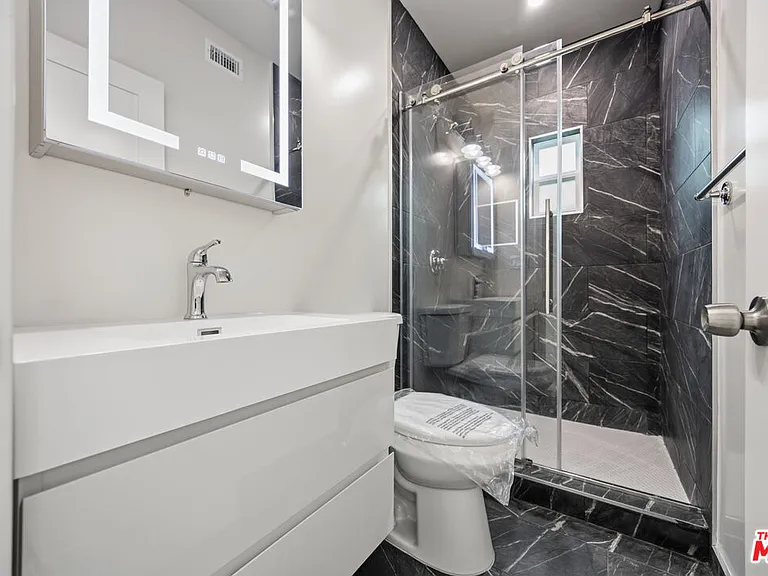 3015 W Stocker Pl — Photo 15