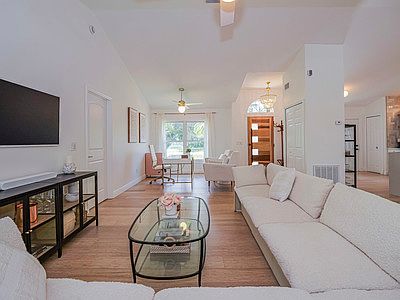 5th image of 5150 9th St