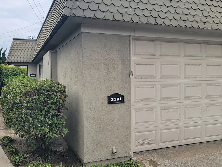 3161 Orleans E — Photo 26