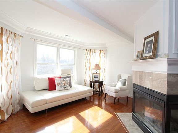 5th image of 6623 Gove Ct
