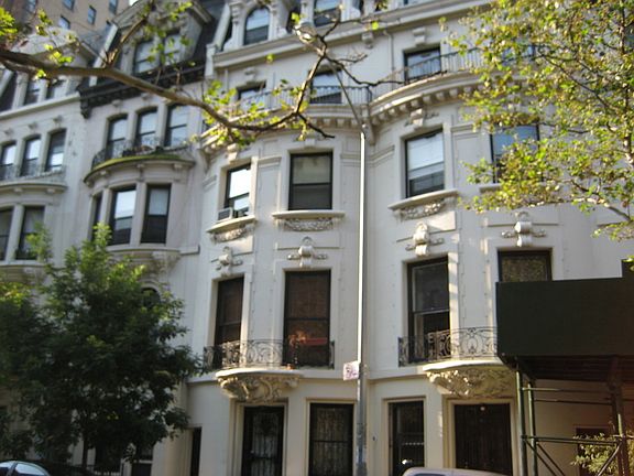 2nd image of 302 W 105th St APT 1A