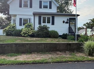26 Monatiquot St, Weymouth, MA 02191
