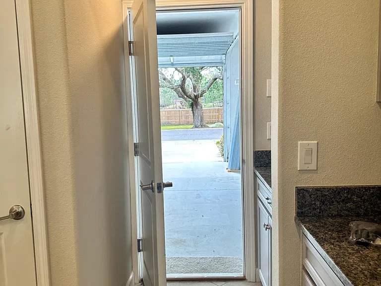 6871 Citrus Creek Ln — Photo 10