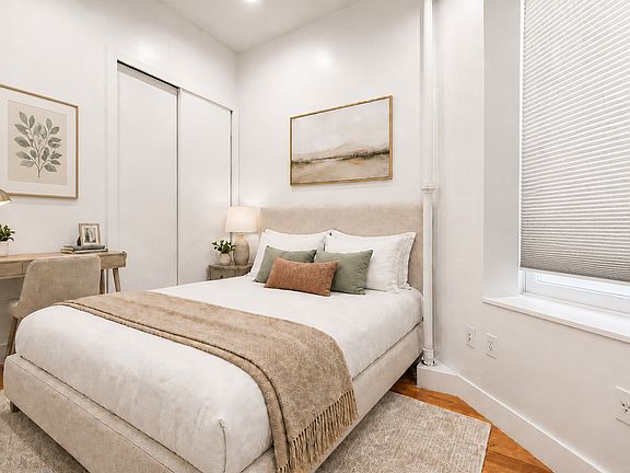 3rd image of 143 W 4th St APT 1FW
