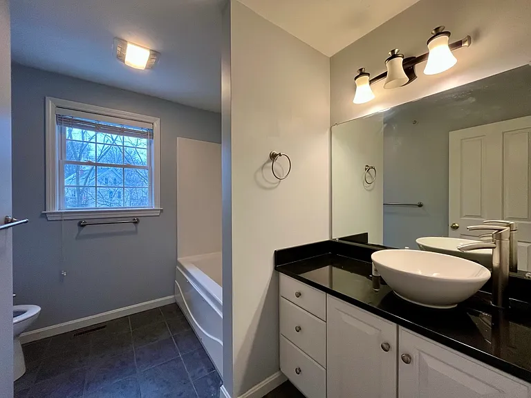 401 W Center St #1C — Photo 13