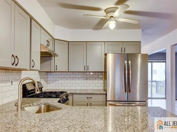 115 Salem Rd, North Brunswick, NJ 08902