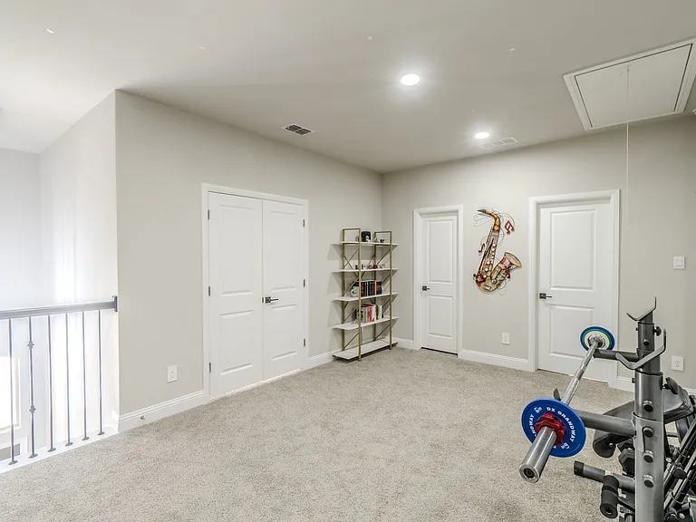 3105 Lionsgate Dr — Photo 16